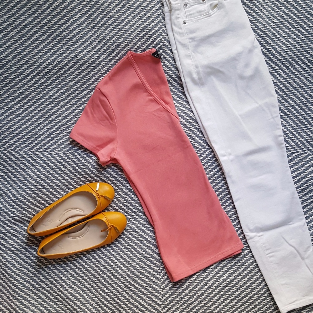 New York & Company Basic Tee (NWOT)